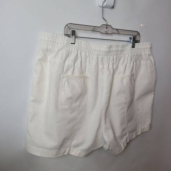 Cato White Linen Elastic Waist Drawstring Shorts Size 18/20W Pockets - Picture 6 of 10